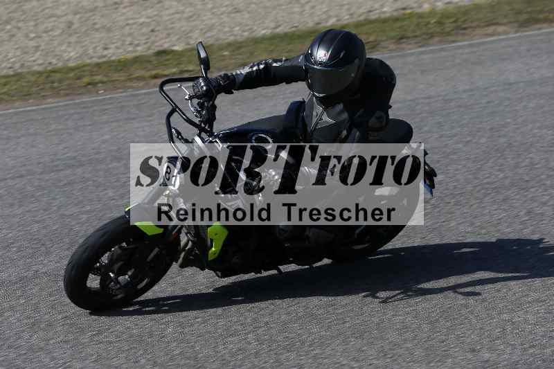 /01 02.04.2026 MAZ ADR/Gruppe gelb Gruppe gruen/81